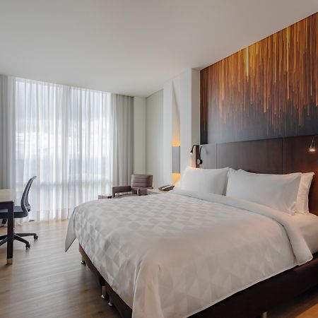 Holiday Inn Bogota Airport By Ihg Экстерьер фото