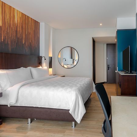 Holiday Inn Bogota Airport By Ihg Экстерьер фото