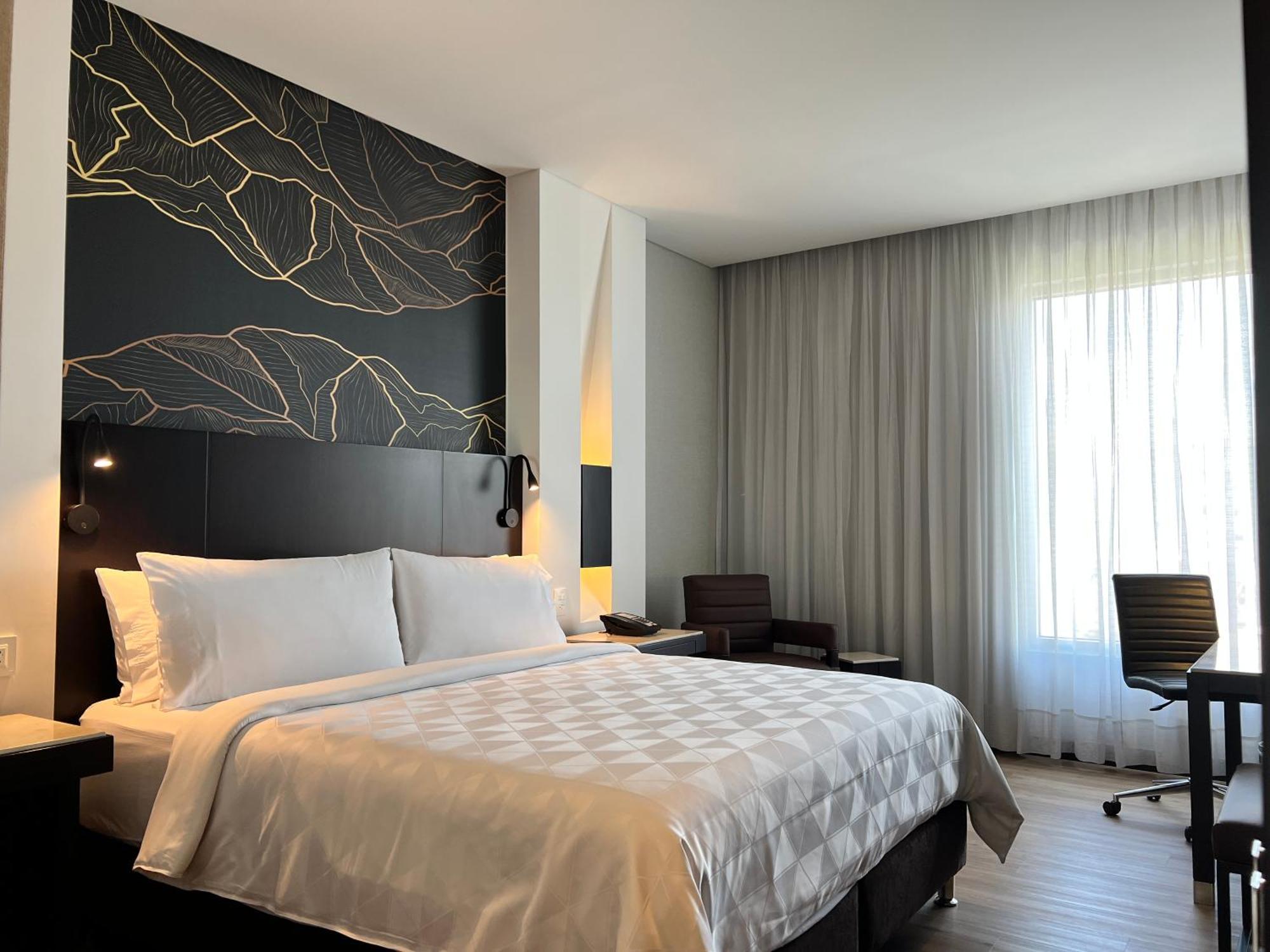 Holiday Inn Bogota Airport By Ihg Экстерьер фото