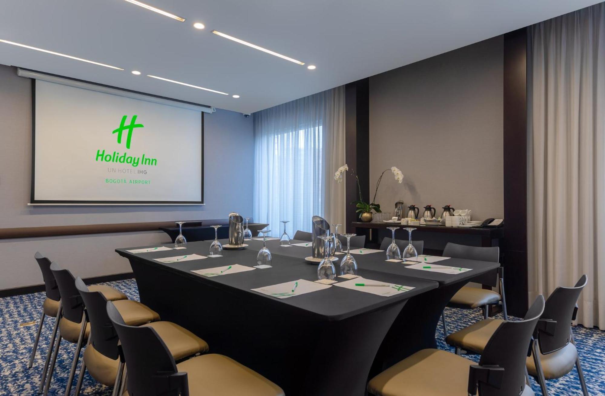 Holiday Inn Bogota Airport By Ihg Экстерьер фото