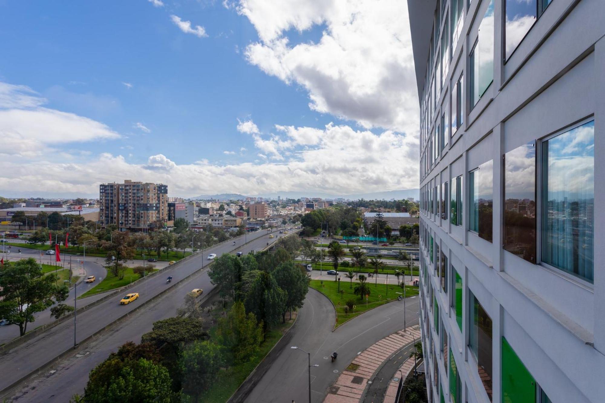 Holiday Inn Bogota Airport By Ihg Экстерьер фото